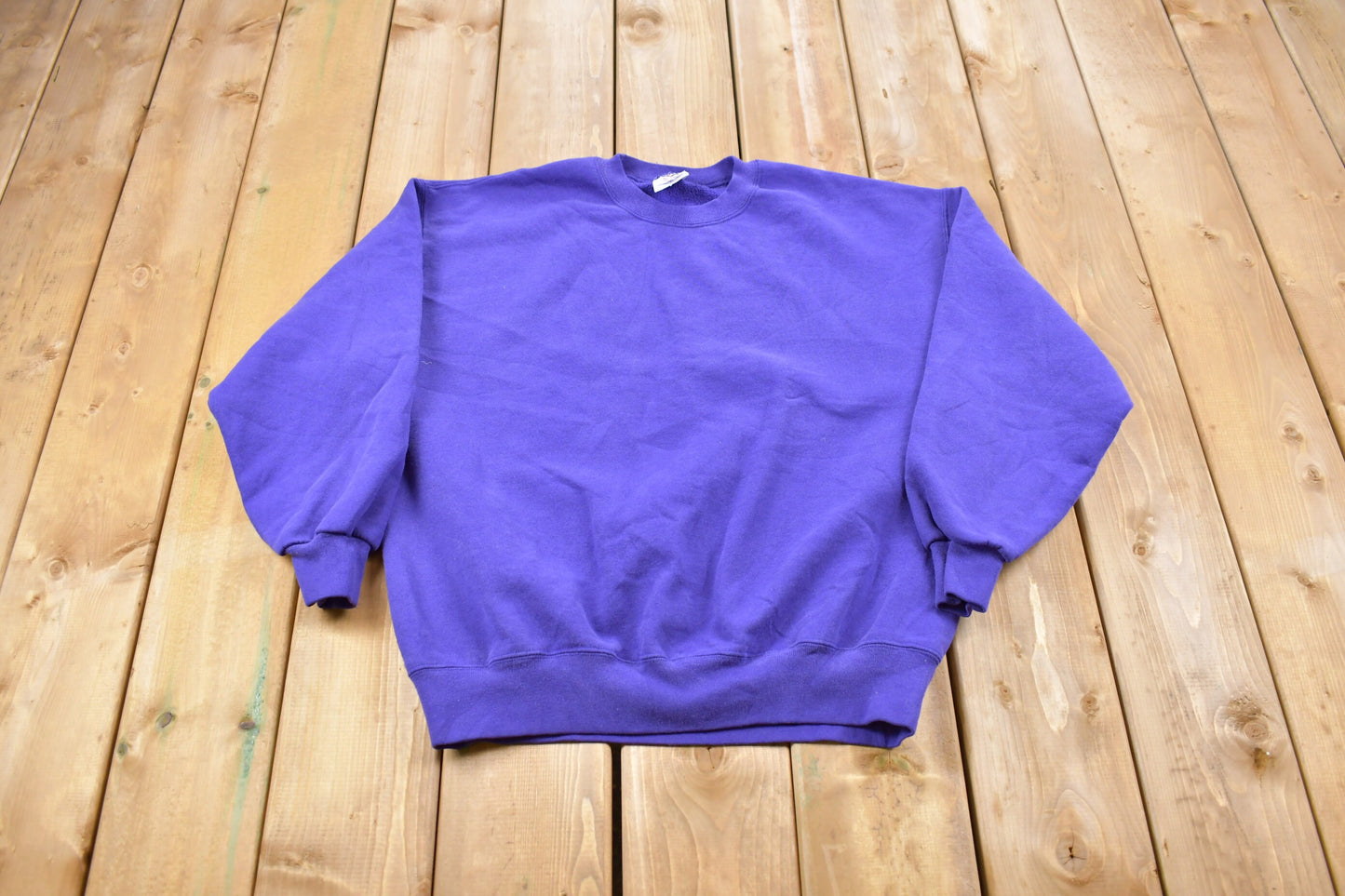 Vintage 1990s Basic Crewneck Sweatshirt / Made in USA / 90s Crewneck / Vintage Essentials / Athleisure / Streetwear