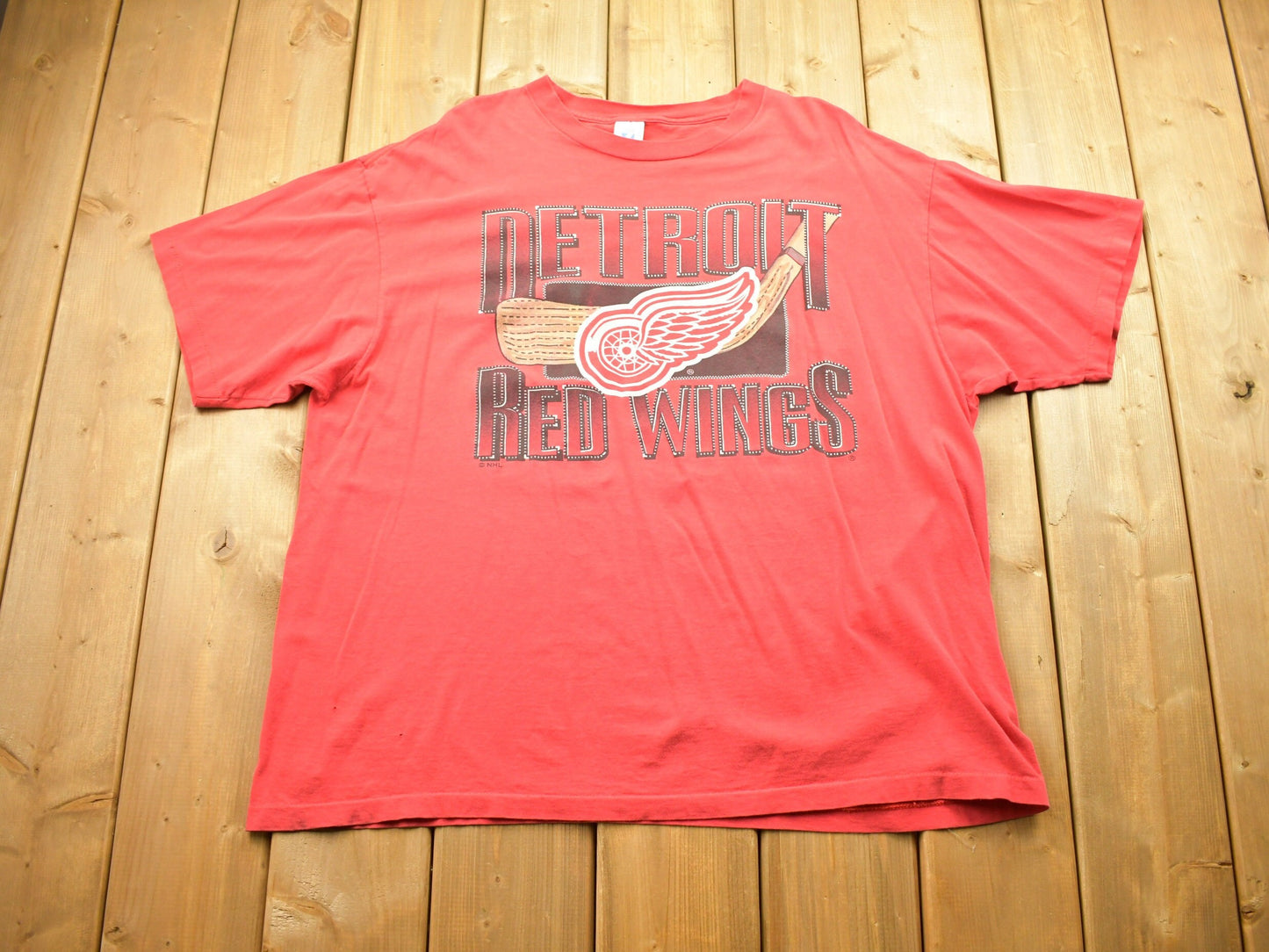 Vintage 1990s Detroit Red Wings NHL Logo 7 T Shirt / Vintage Graphic T-Shirt / 80s / 90s / Made In USA / Hockey T Shirt