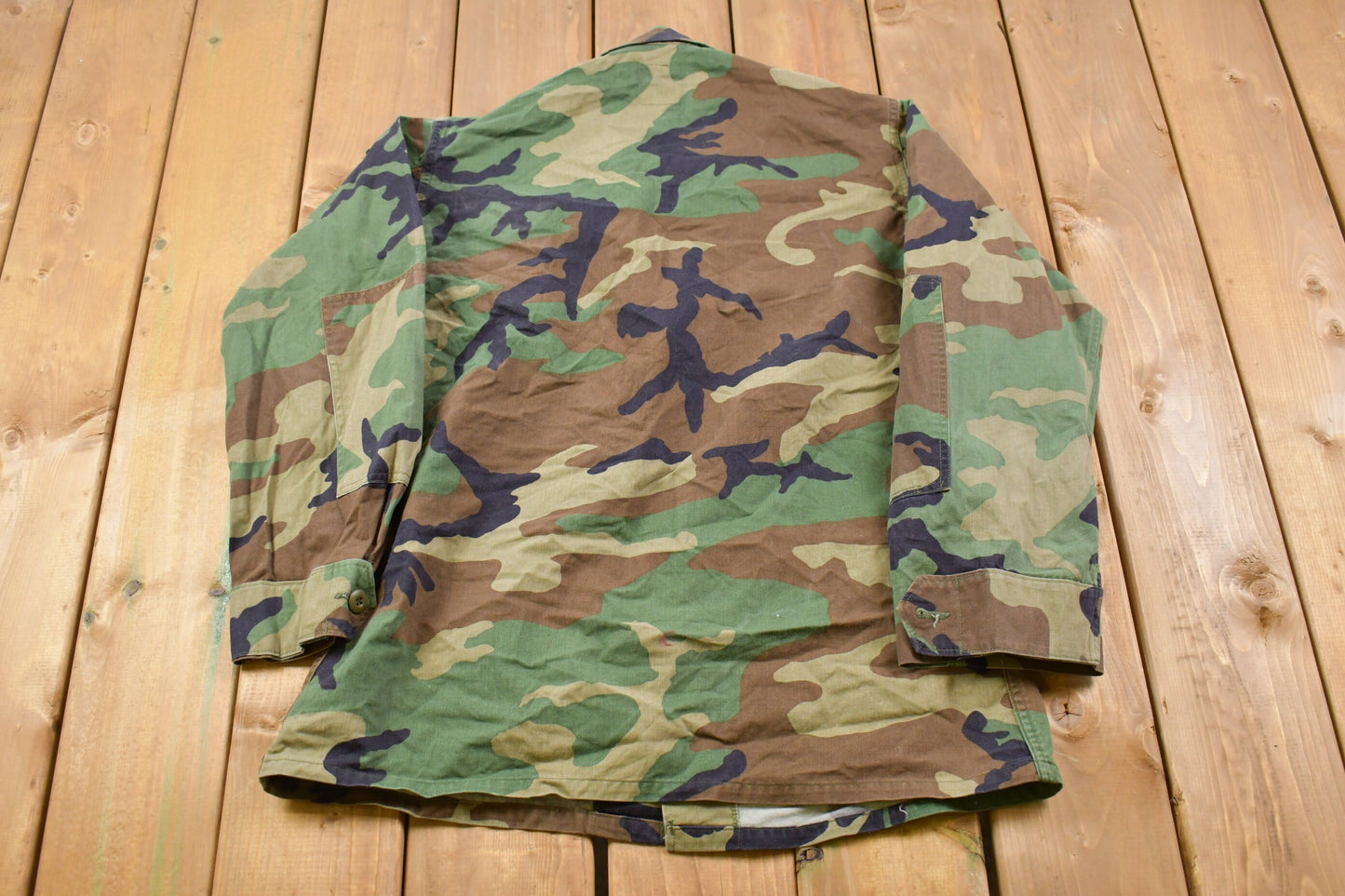 Vintage Military Camo Button Up Jacket / US Army Green / Vintage Army / Streetwear Fashion / Army Jacket