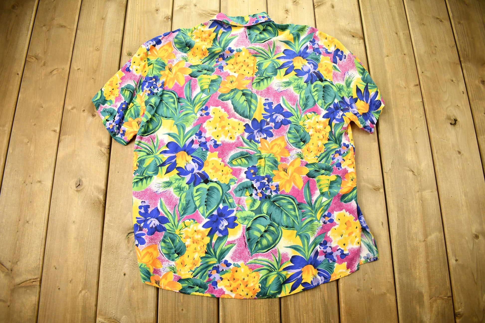 Vintage 1970s Jessie Floral Button Up Shirt