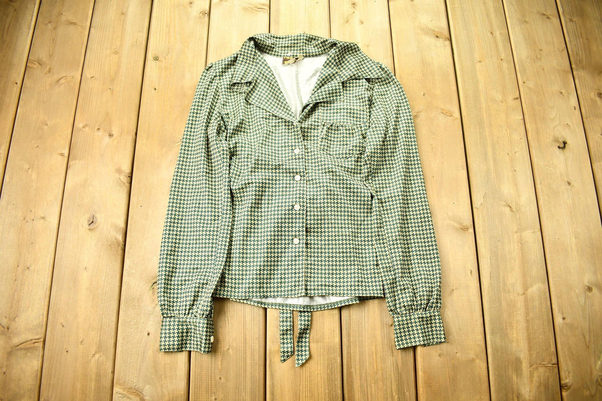 Vintage 1970s Hounds Tooth Button Up Blouse