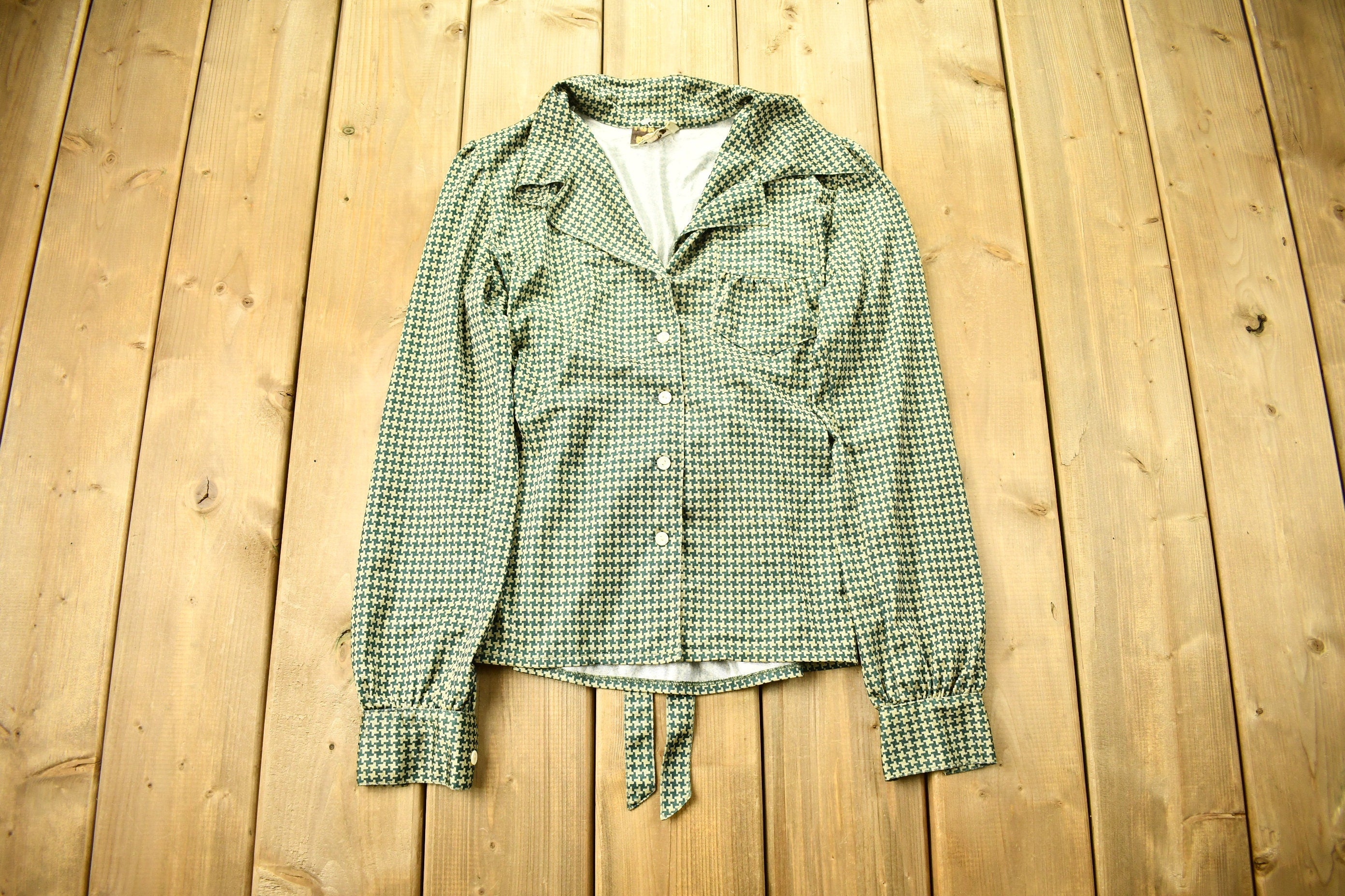 Vintage 1970s Hounds Tooth Button Up Blouse