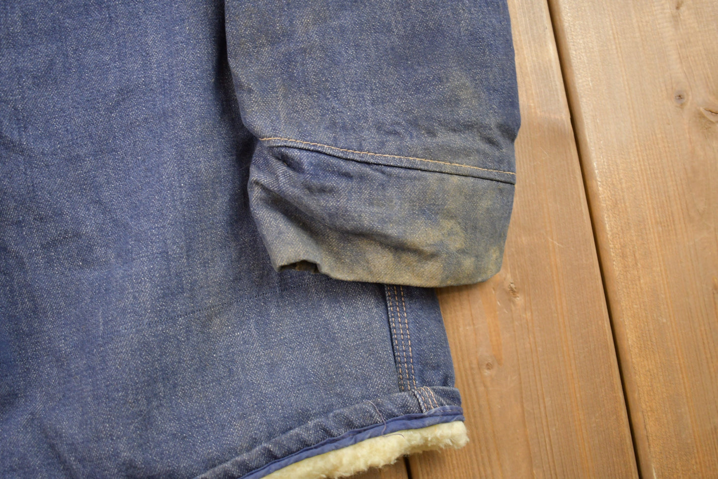 Vintage 1970s Carhartt Denim Sherpa Lined Chore Jacket / Workwear / Streetwear / Made In USA / 90s / Distressed Carhartt / Union Made