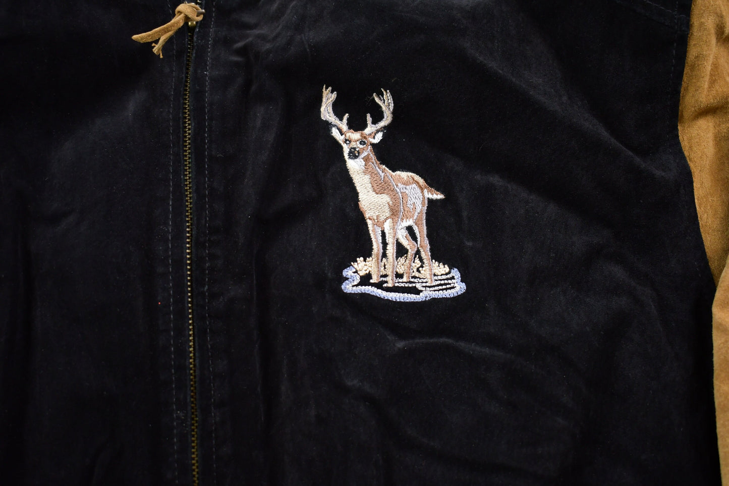 Vintage 1990s Suede Leather Deer Graphic Bomber Jacket / Fall Outerwear / Leather Coat / Winter Outerwear / Guide Gear / Suede Jacket