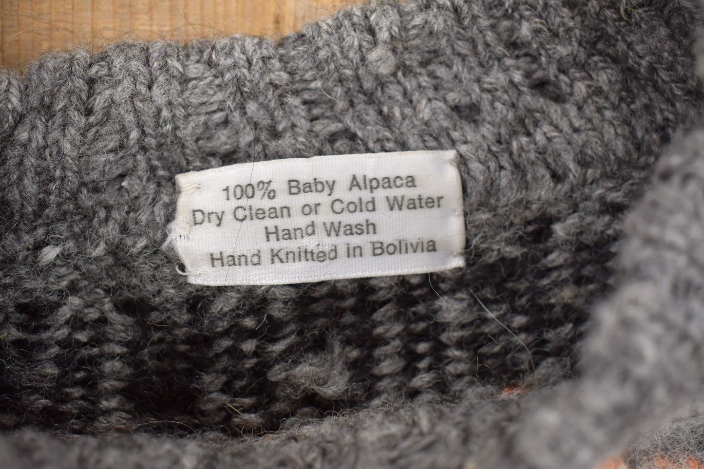 1980 Vintage 100% Baby Alpaca Hand Knit Sweater / Made in Bolivia / Vintage 90s Crewneck / Pattern Sweater / Hand Knit / Pullover Sweatshirt