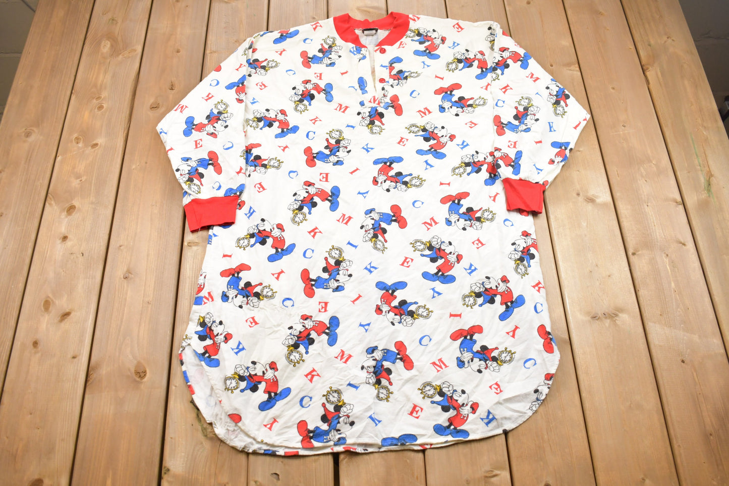 Vintage 1990s Disney Mickey Mouse Pajamas Crewneck Sweatshirt / Made in USA / Vintage Pajamas / Disney Land / Athleisure / Streetwear /