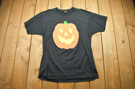 Vintage 1990s Halloween Pumpkin Theme T-Shirt / Pumpkin Graphic / Halloween Costume / October / Made In USA / Single Stitch