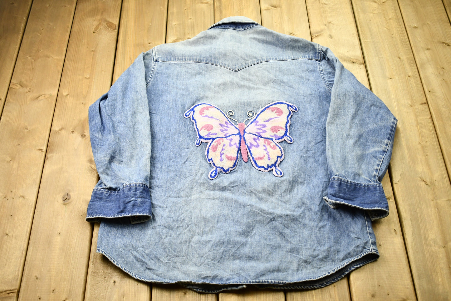 Vintage 1990s Carhartt Denim Jean Shirt / Vintage Denim / Streetwear / Vintage Fall Outerwear / Fall Jacket / Butterfly Graphic