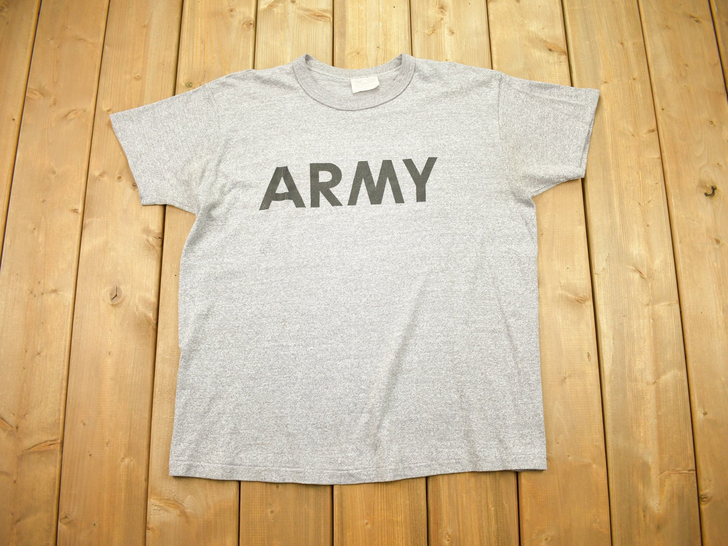 Vintage 1980s US Army Graphic T-Shirt / ARMY / Vintage Military / Made In USA / Streetwear / Warm Up T Shirt