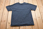 Vintage 2001 Elvis Presley T-shirt Band Tee King of Rock
