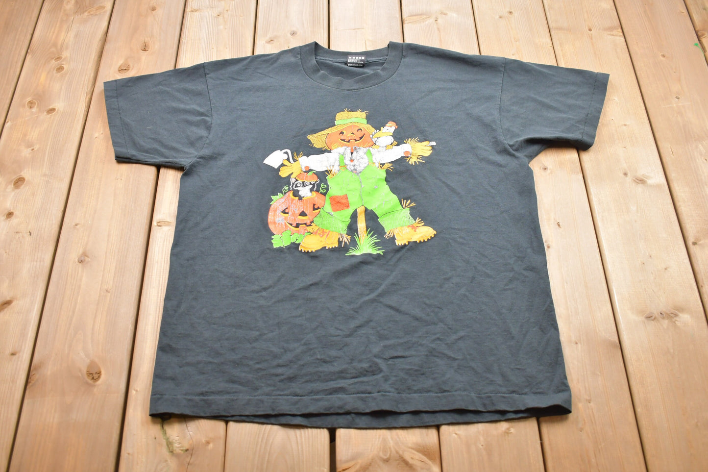 Vintage 1990s Halloween Scarecrow Graphic T-Shirt / Streetwear / Fruit of the Loom / Single Stitch / Made In USA / 90s Graphic Tee