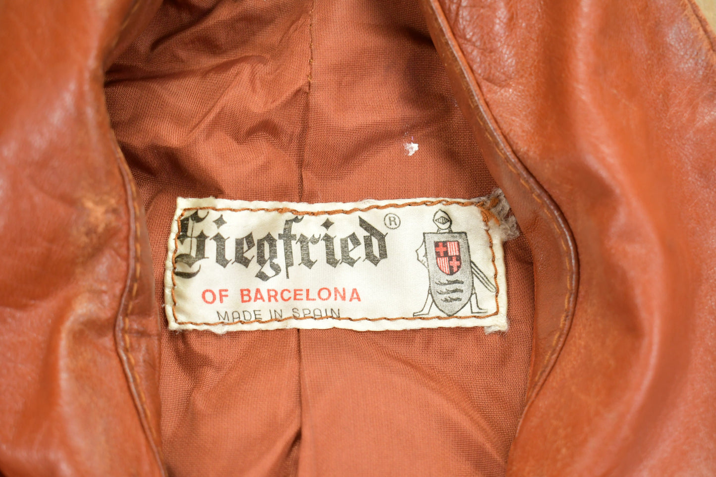 Vintage 1970s Siegfried Of Barcelona Leather Jacket / Fall Outerwear / Leather Coat / Winter Outerwear / Streetwear Fashion / 70s Jacket