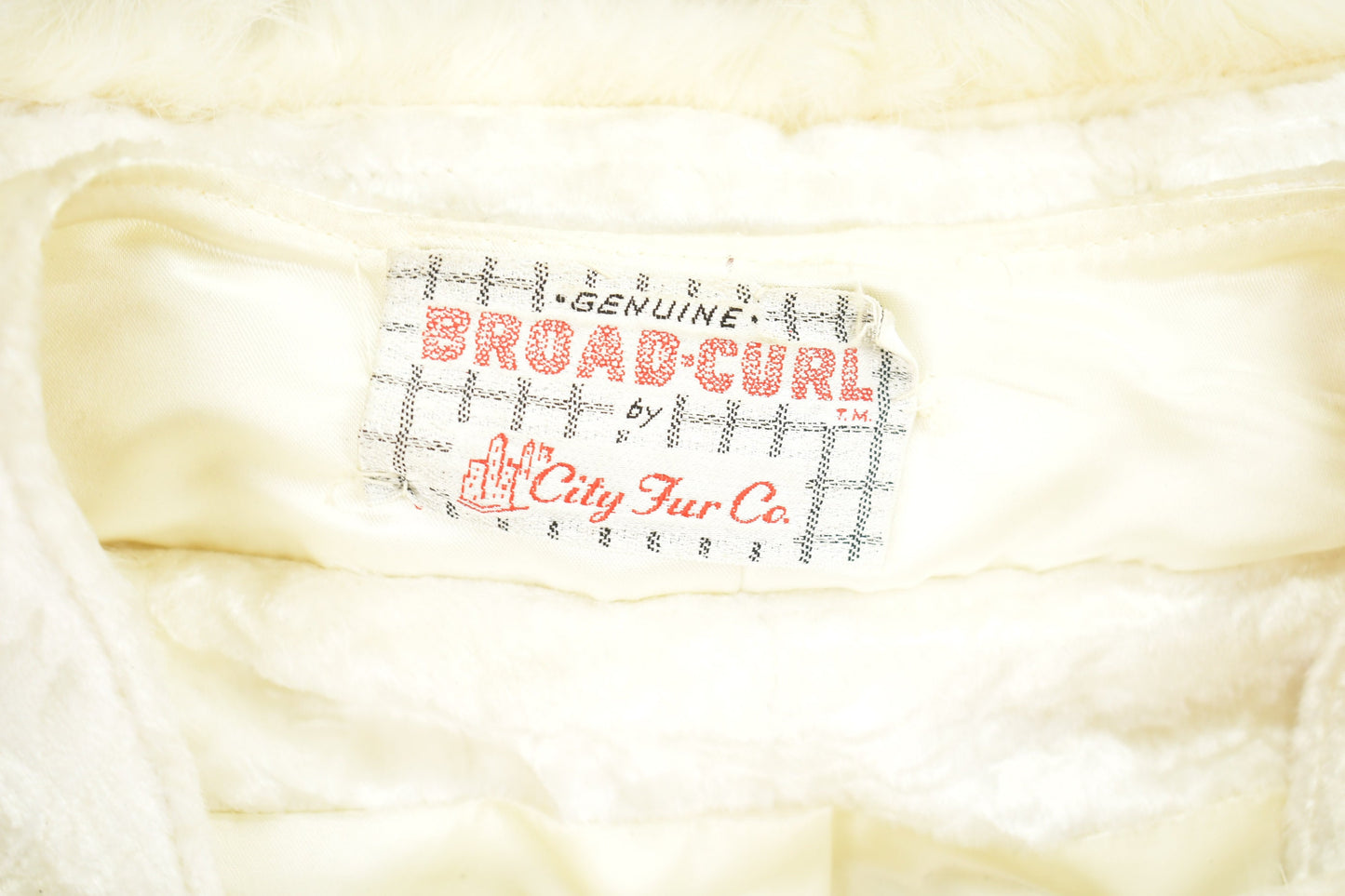 Vintage 1980s Broad Mink Fur Coat / Winter Outerwear / Streetwear Fashion / Full Length / Woman&#39;s Fur Jacket / City Fur Co