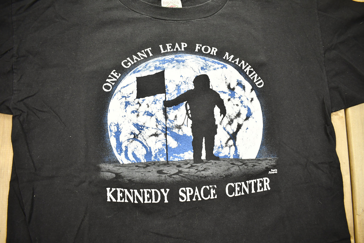 Vintage 1990s Kennedy Space Center Graphic T-Shirt / "One Giant Leap For Mankind" / Single Stitch / Made In USA / 90s Graphic Tee