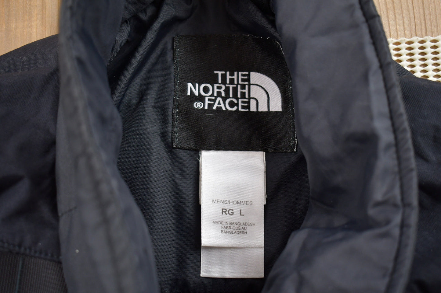 Vintage 1990s The North Face Windbreaker Jacket / 90s TNF / Athletic Spring Summer Sportswear / Streetwear / Athleisure / Liner Jacket