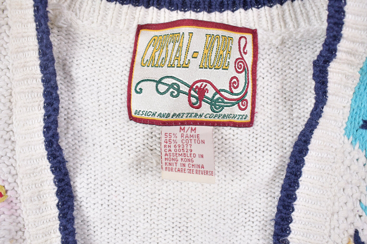 Vintage Knitted Crystal Kobe Sweater Vest / Vintage 90s Crewneck / Pattern Sweater / Outdoor / Hand Knit / Button Up Sweater Vest