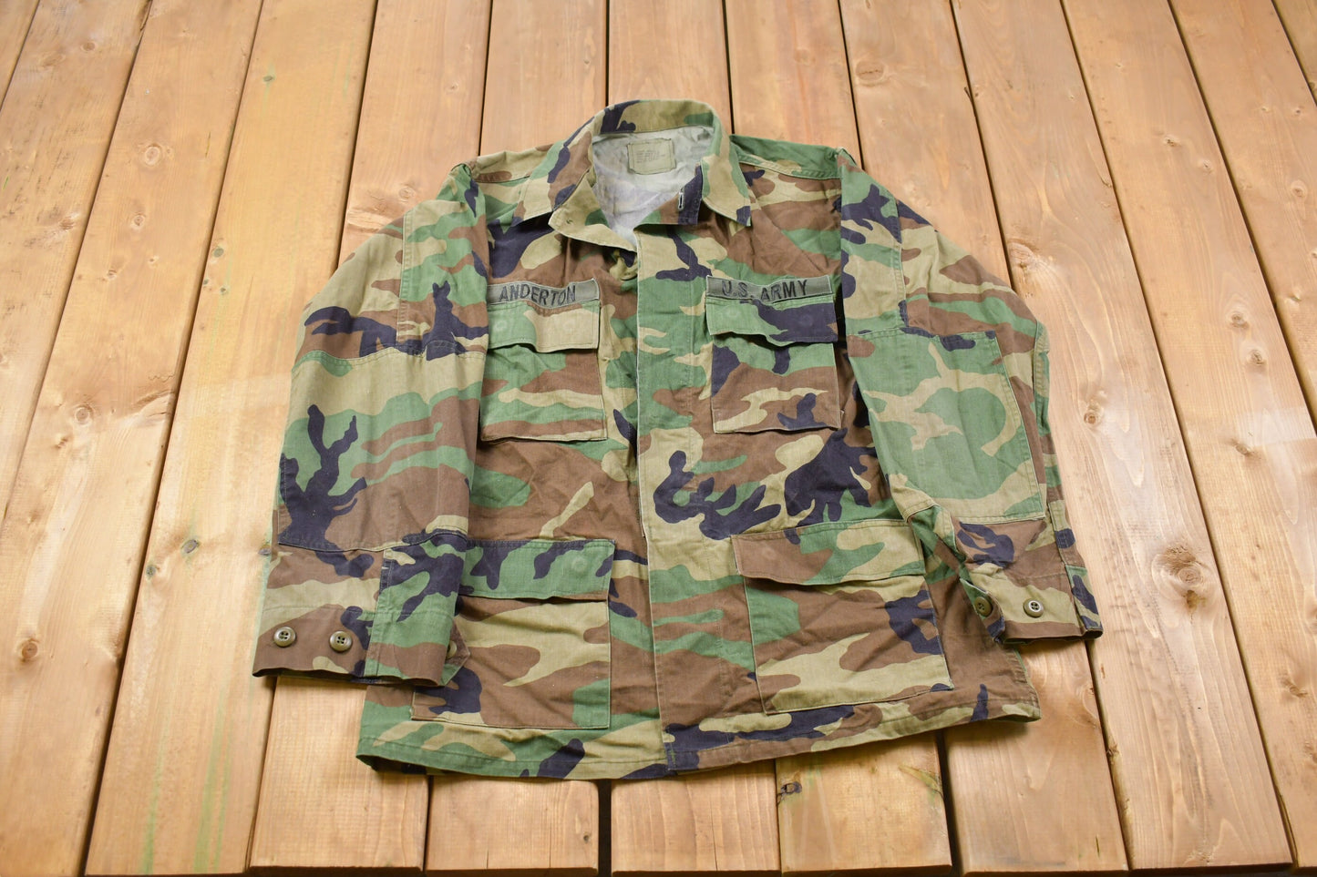 Vintage Military Camo Button Up Jacket / US Army Green / Vintage Army / Streetwear Fashion / Army Jacket