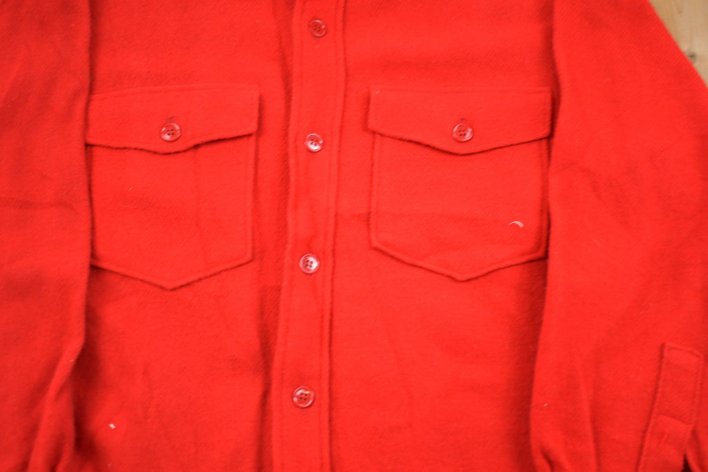Vintage 1980s Woolrich Wool Button Up Board Shirt