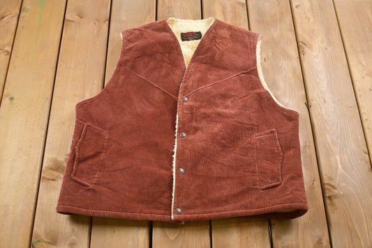 Vintage 1960s Fleetwood Sportswear Sherpa Lined Corduroy Vest / Vintage Vest / Streetwear / Vintage Fall Outerwear / Fall Vest / 60s