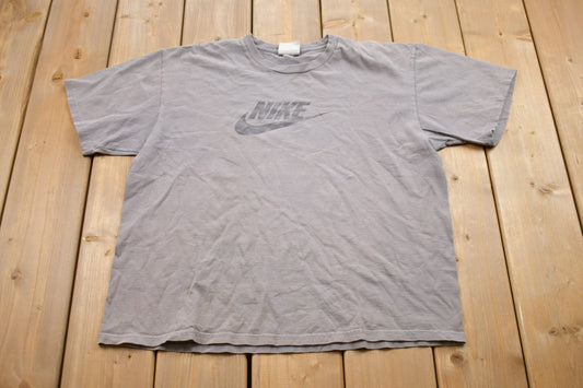 Vintage 1990s Nike Graphic T-Shirt / 90s / Streetwear / Vintage Athleisure / Brand and  Logo / 90's Nike / Grey Tag / Nike Swoosh