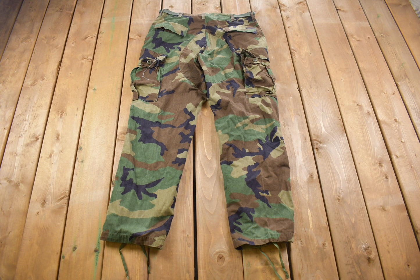 Vintage 2001 US Military Woodland Camouflage Cargo Pocket Pants 35 x30 / Streetwear / Army Pants / Vintage Cargos / Made In USA