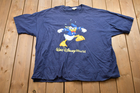 Vintage 1990s Walt Disney World Daffy Duck Graphic T-Shirt / Graphic / 80s / 90s / Streetwear / Retro Style / Single Stitch / Made In USA