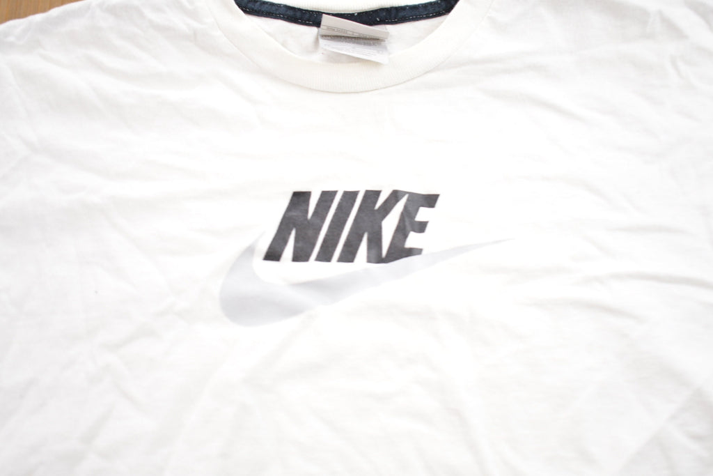 Vintage 1990s Nike Graphic T-Shirt