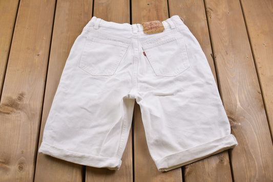 Vintage 1990s Levi's White Jean Shorts 26 x 10 / 90s Shorts / Made in USA / Vintage White Denim / Streetwear Fashion / Vintage Jeans/ Jorts