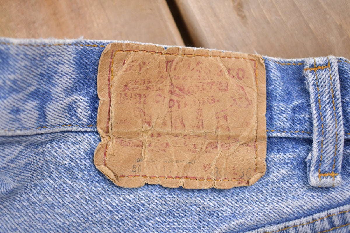 Vintage 1990s Levi's Red Tab Jeans Size 32 x 28