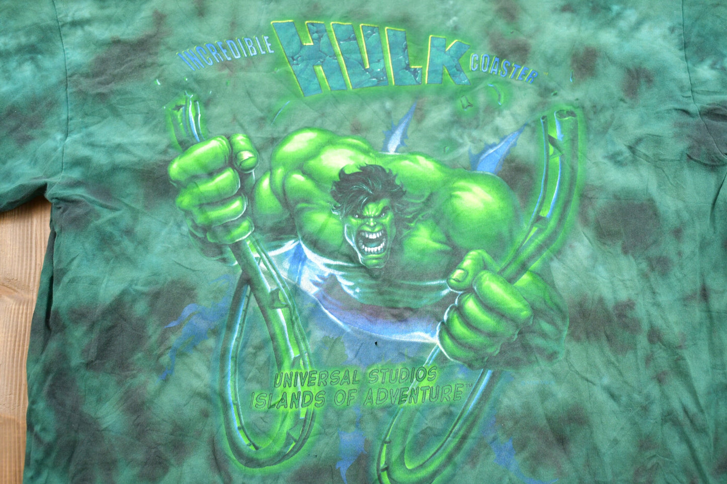 Vintage 1990s Universal Hulk Graphic Tie-Dye T-Shirt / Graphic / 80s / 90s / Streetwear / Retro Style / Single Stitch / Made In USA