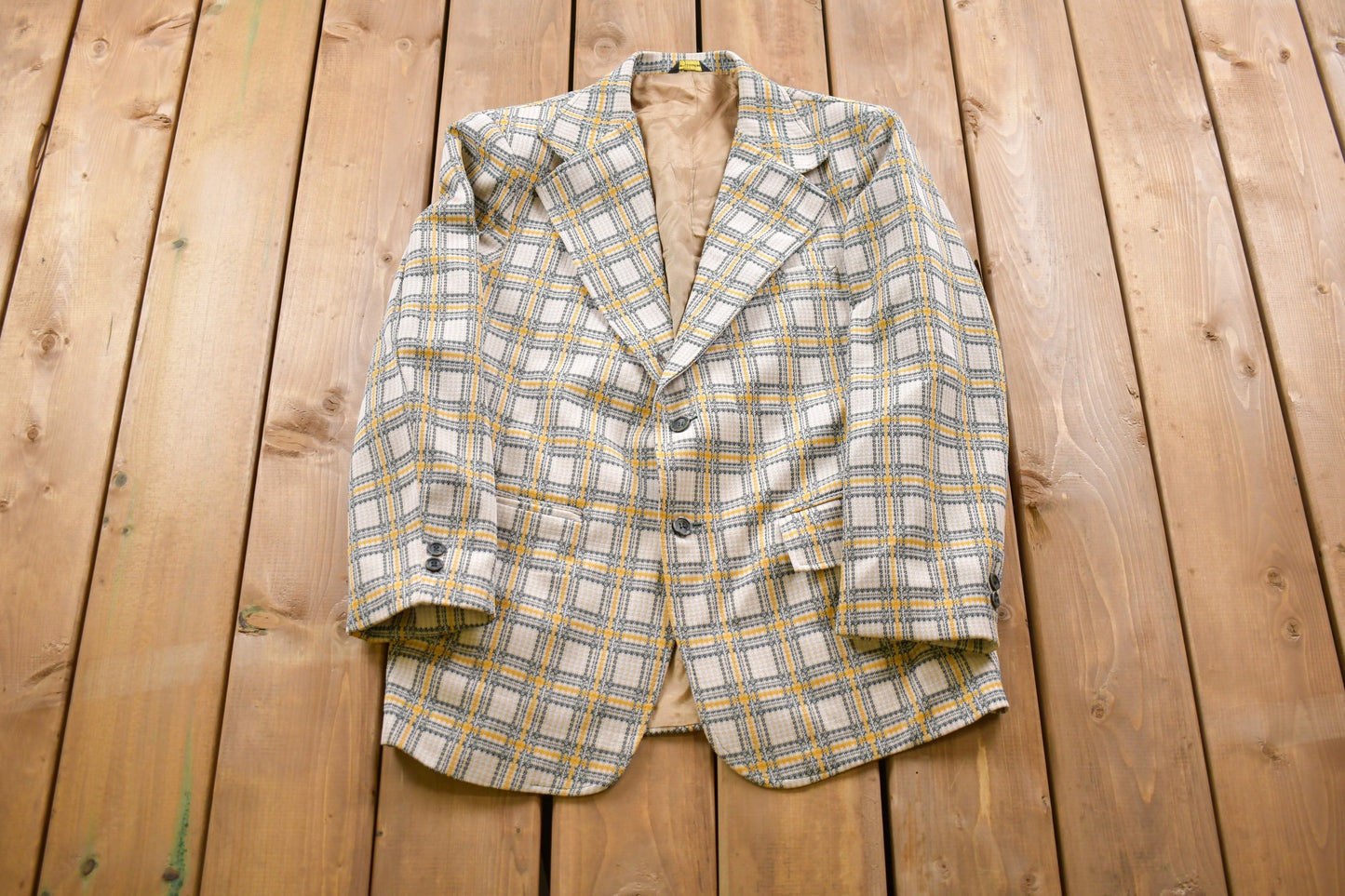 Vintage 1990s Light Plaid Blazer Jacket / Wool Jacket  / Vintage 90s Jacket / Outdoor / Winter / Vintage Blazer