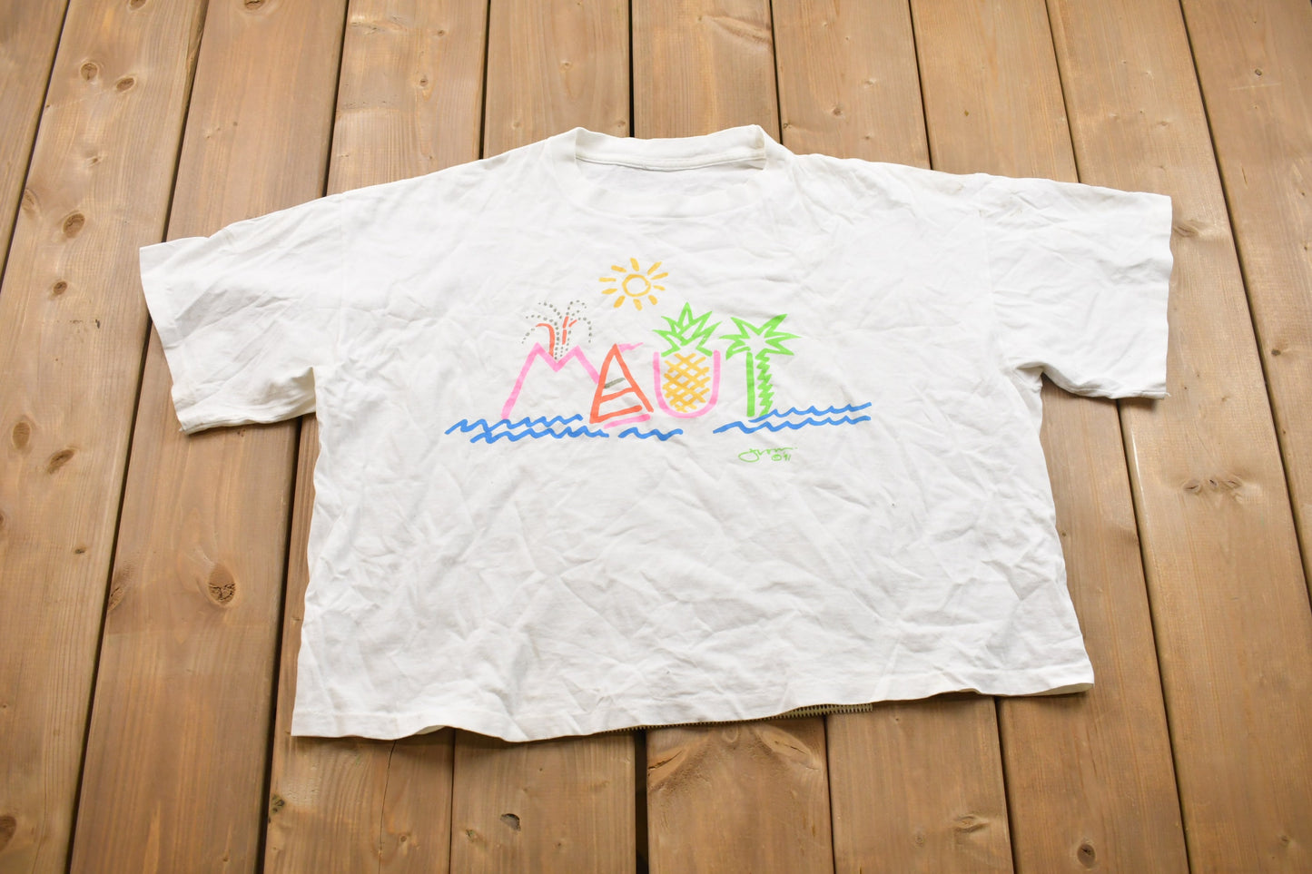 Vintage 1990s Maui T-Shirt / Souvenir T Shirt / Streetwear / Made In USA / Vacation Tee / Travel & Tourism