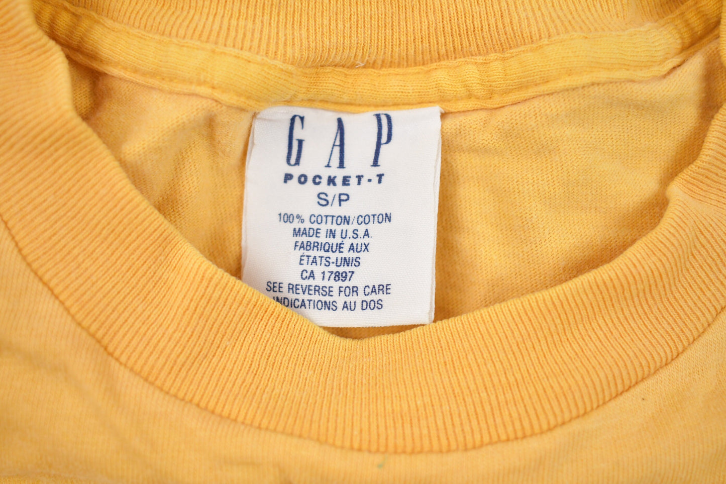 Vintage 1990s 90s Gap Graphic T-Shirt / Streetwear / Retro Style / Single Stitch / Made In USA / Kanye West