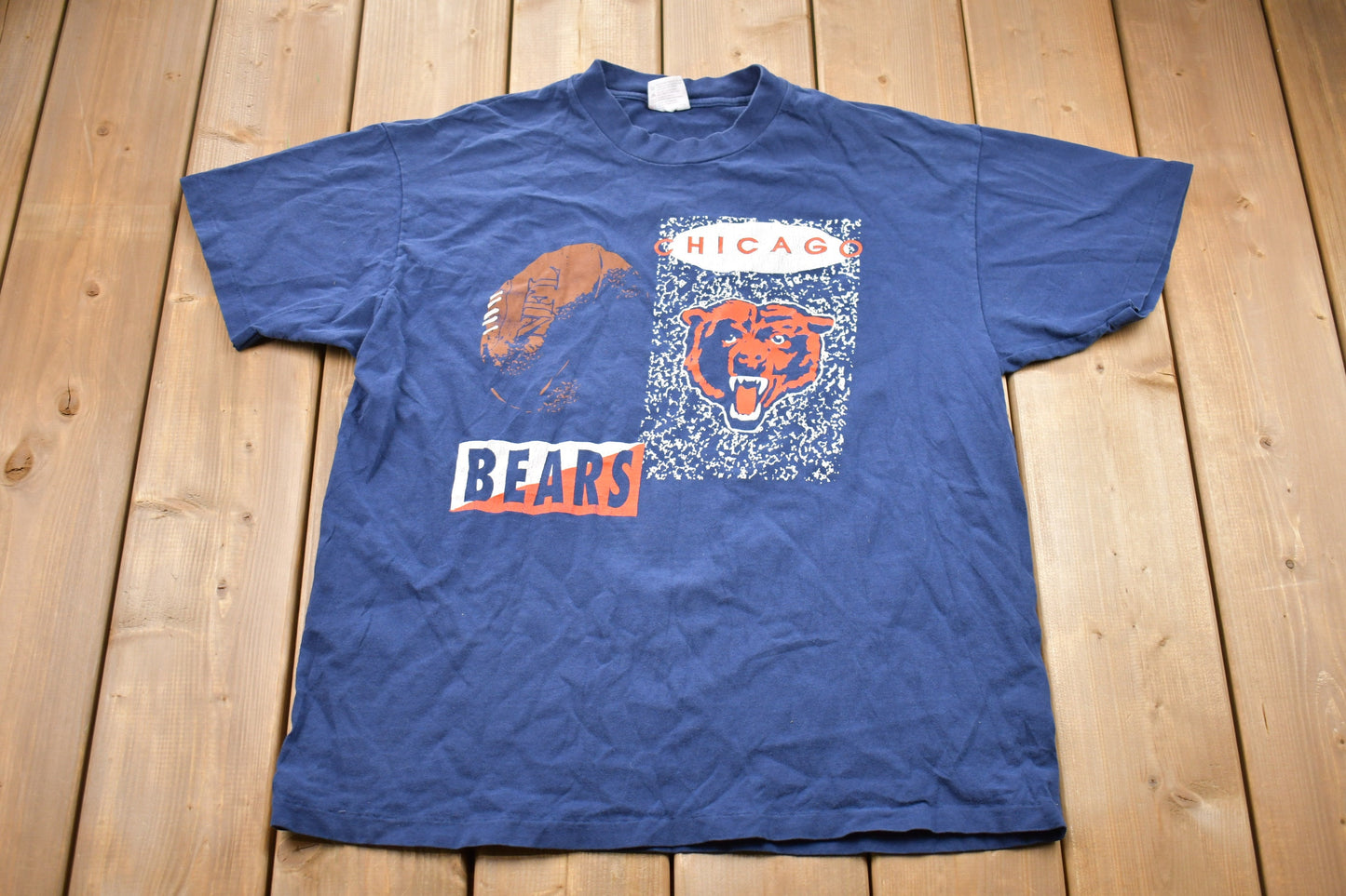 Vintage 1990s Chicago Bears MLB Graphic T-Shirt / Graphic / 80s / 90s / Streetwear / Retro Style / Single Stitch / Made In USA / 90s MLB