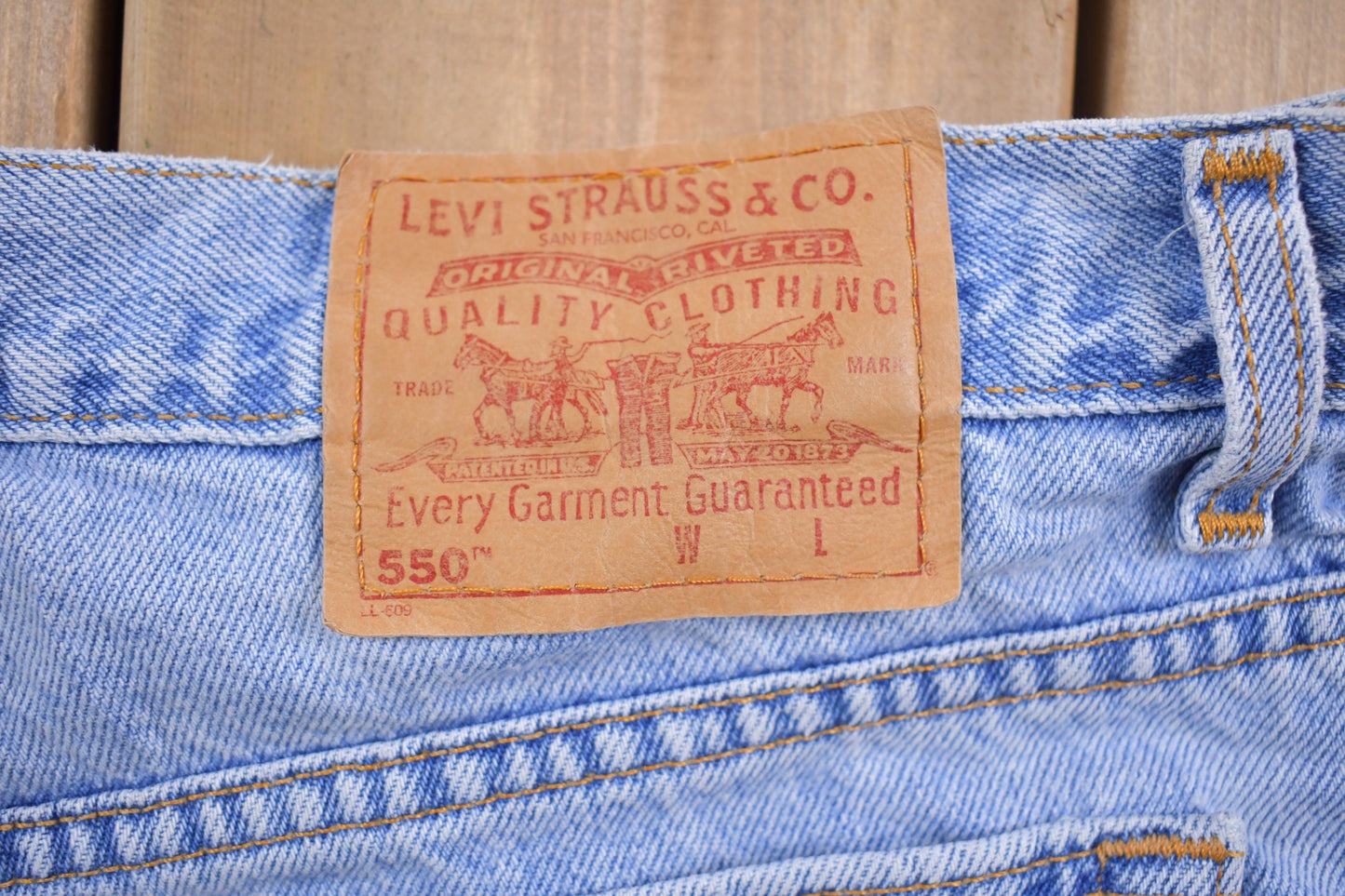 Vintage 1990s Levi's 550 Red Tab Jean Shorts 35 x 7 / Made in USA / 90s Shorts / Streetwear Fashion / Bottoms / Light Wash / Vintage Jeans