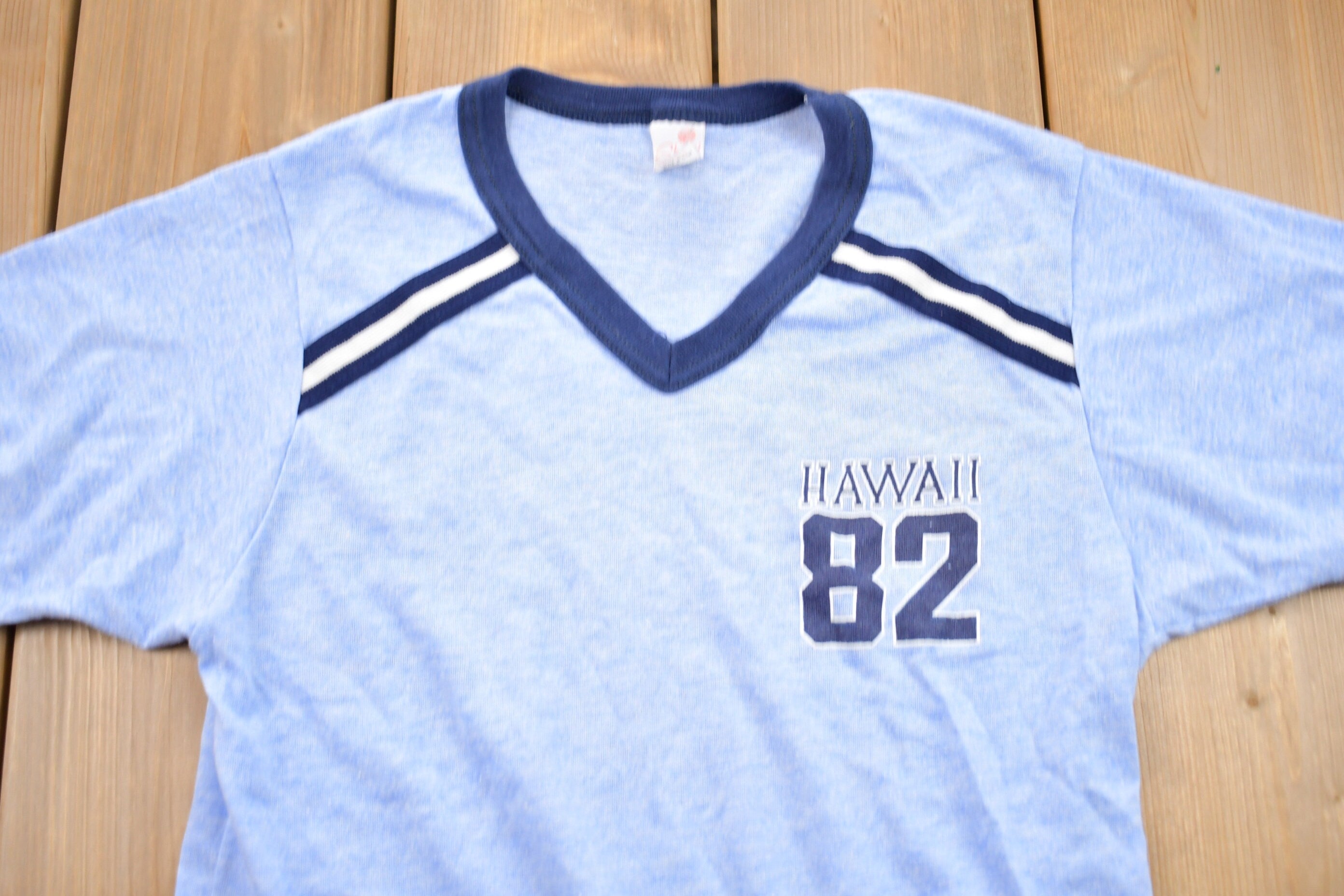 Vintage 1980s Hawaii Graphic Ringer T-Shirt