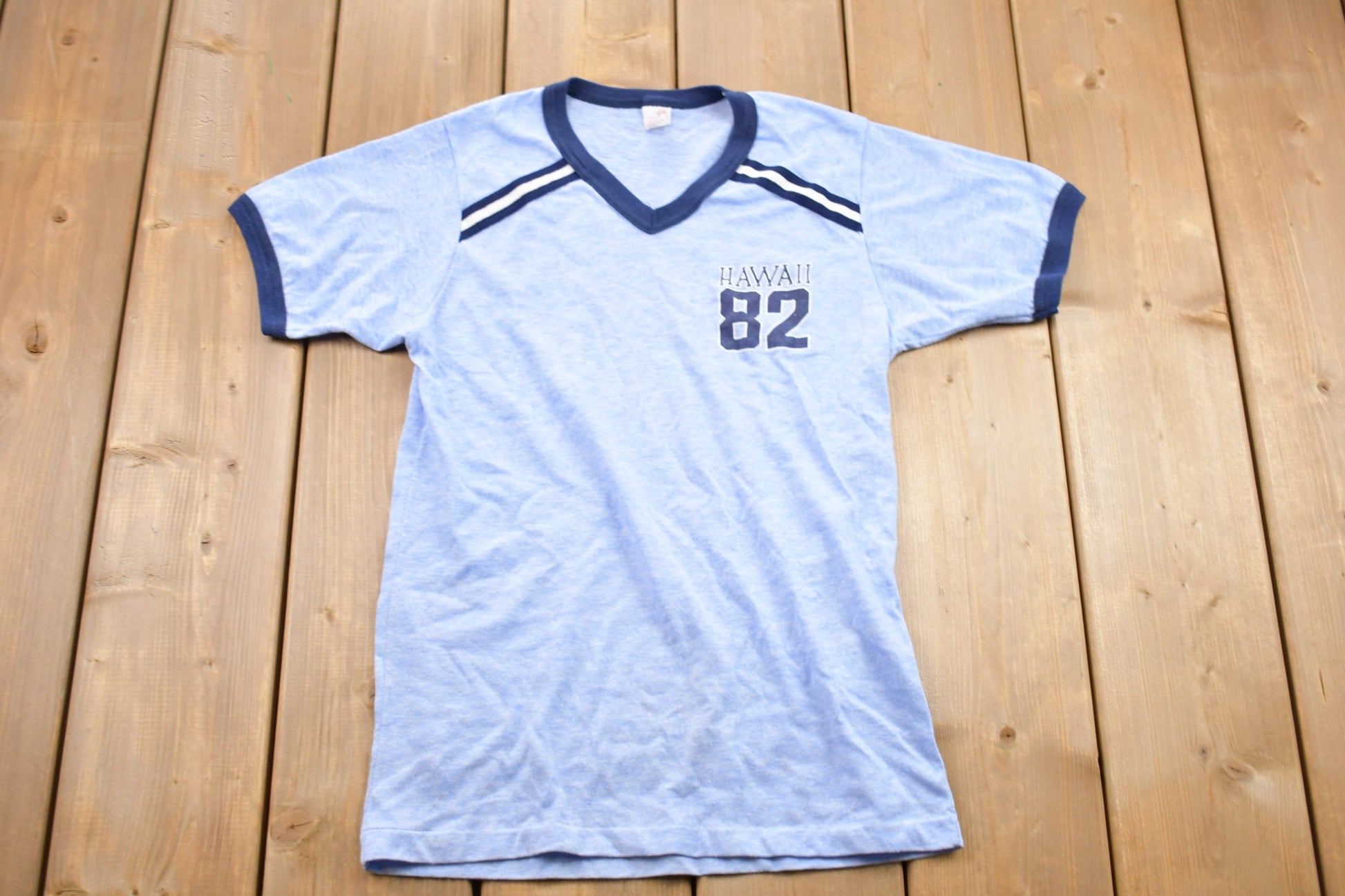 Vintage 1980s Hawaii Graphic Ringer T-Shirt