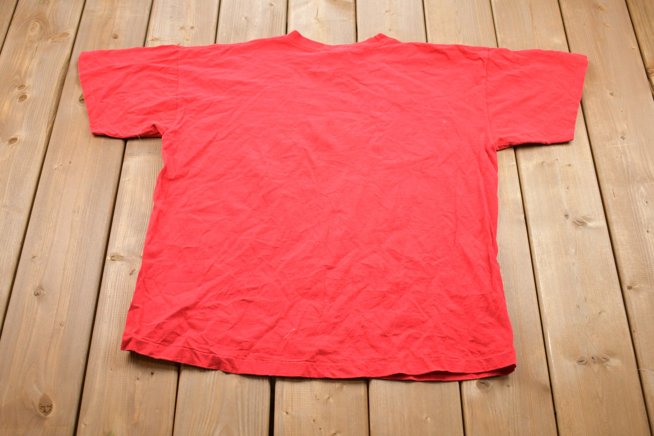 Vintage 1990s Detroit Red Wings NHL Graphic T-Shirt