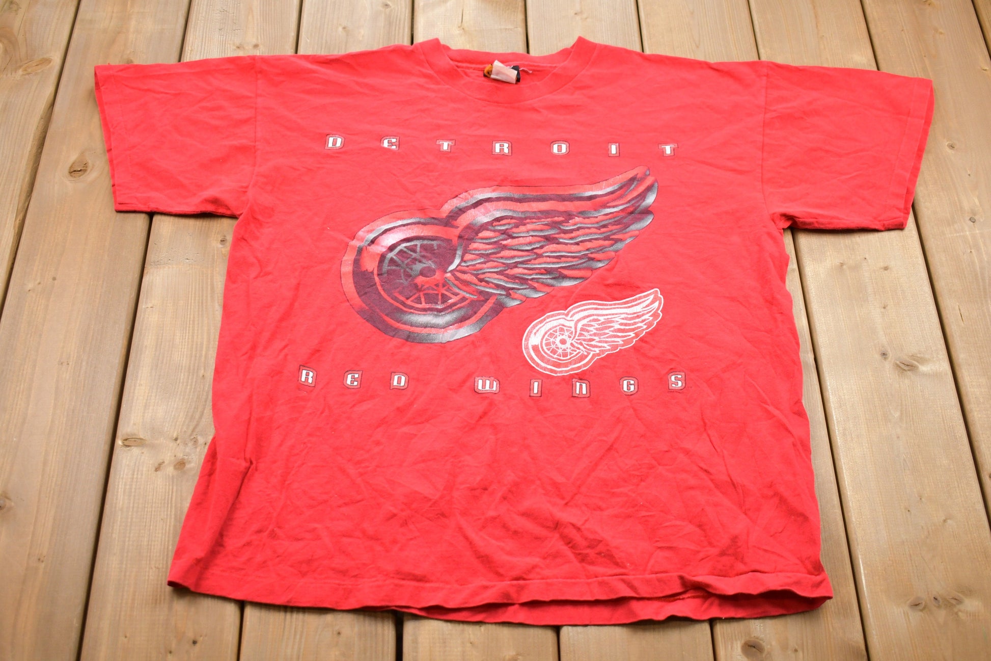 Vintage 1990s Detroit Red Wings NHL Graphic T-Shirt