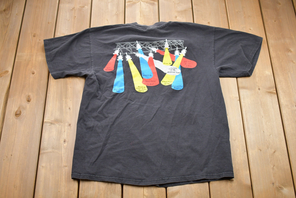 Vintage 1990s Lorrie Graphic T-Shirt Streetwear