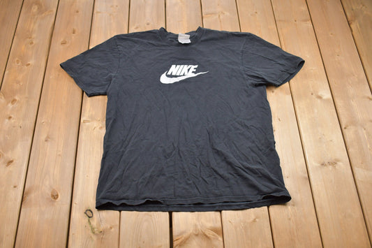 Vintage 1990s Nike Graphic T-Shirt / 90s / Streetwear / Vintage Athleisure / Brand and Logo / Made in Canada / Vintage Nike