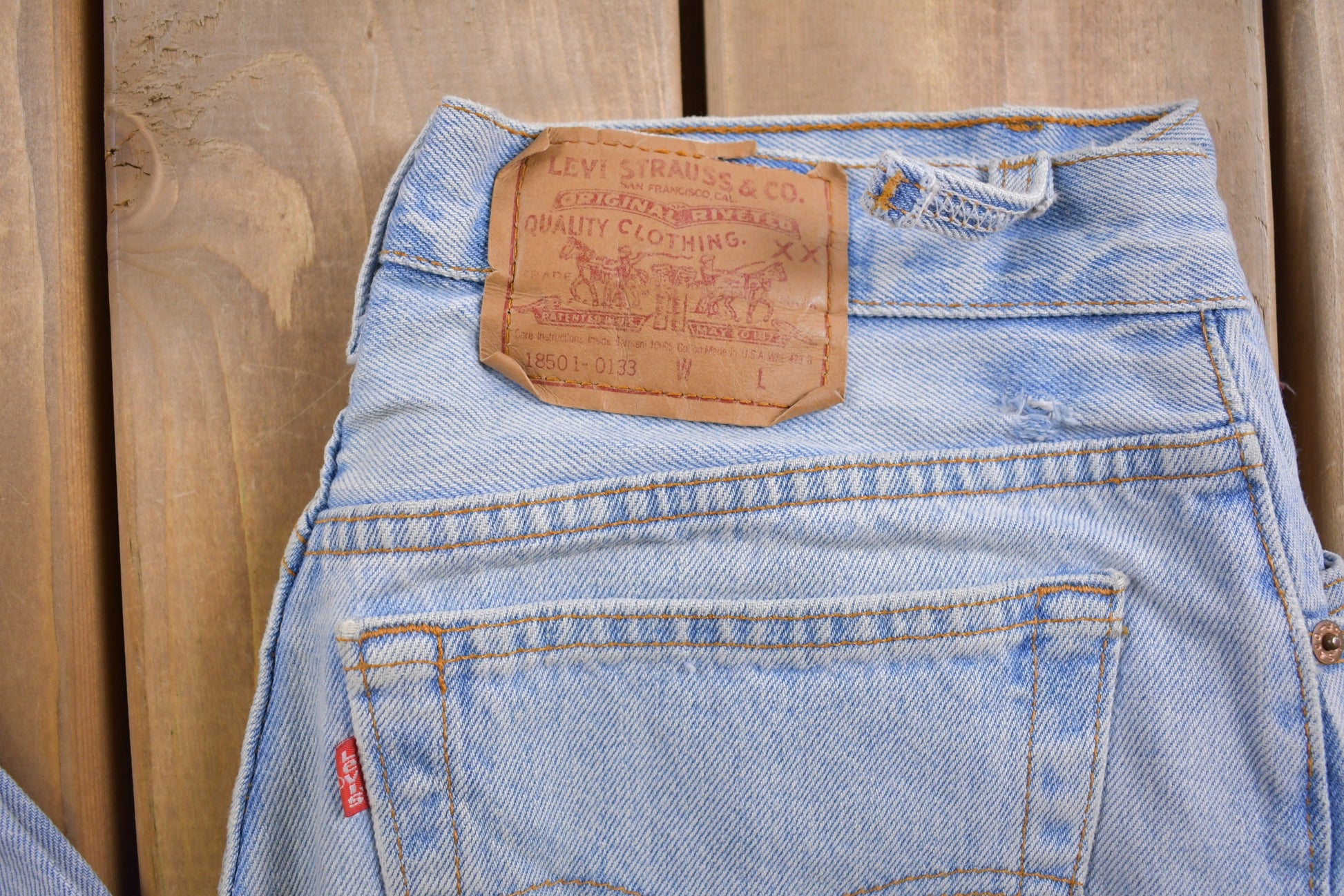 Vintage 1990s Levi's Red Tab Jeans Size 30 x 33