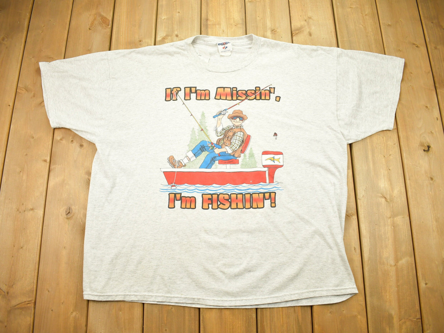 Vintage 1990s If I&#39;m Missin&#39; I&#39;m Fishin&#39; Graphic T Shirt / Fishing Graphic / Funny T Shirt / Comedy / 90s / 2000