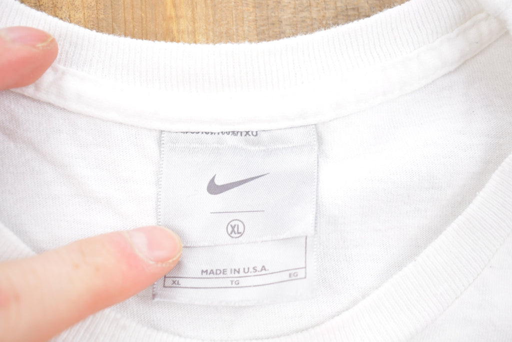 Vintage 1990s Nike Just Do It Graphic T-Shirt