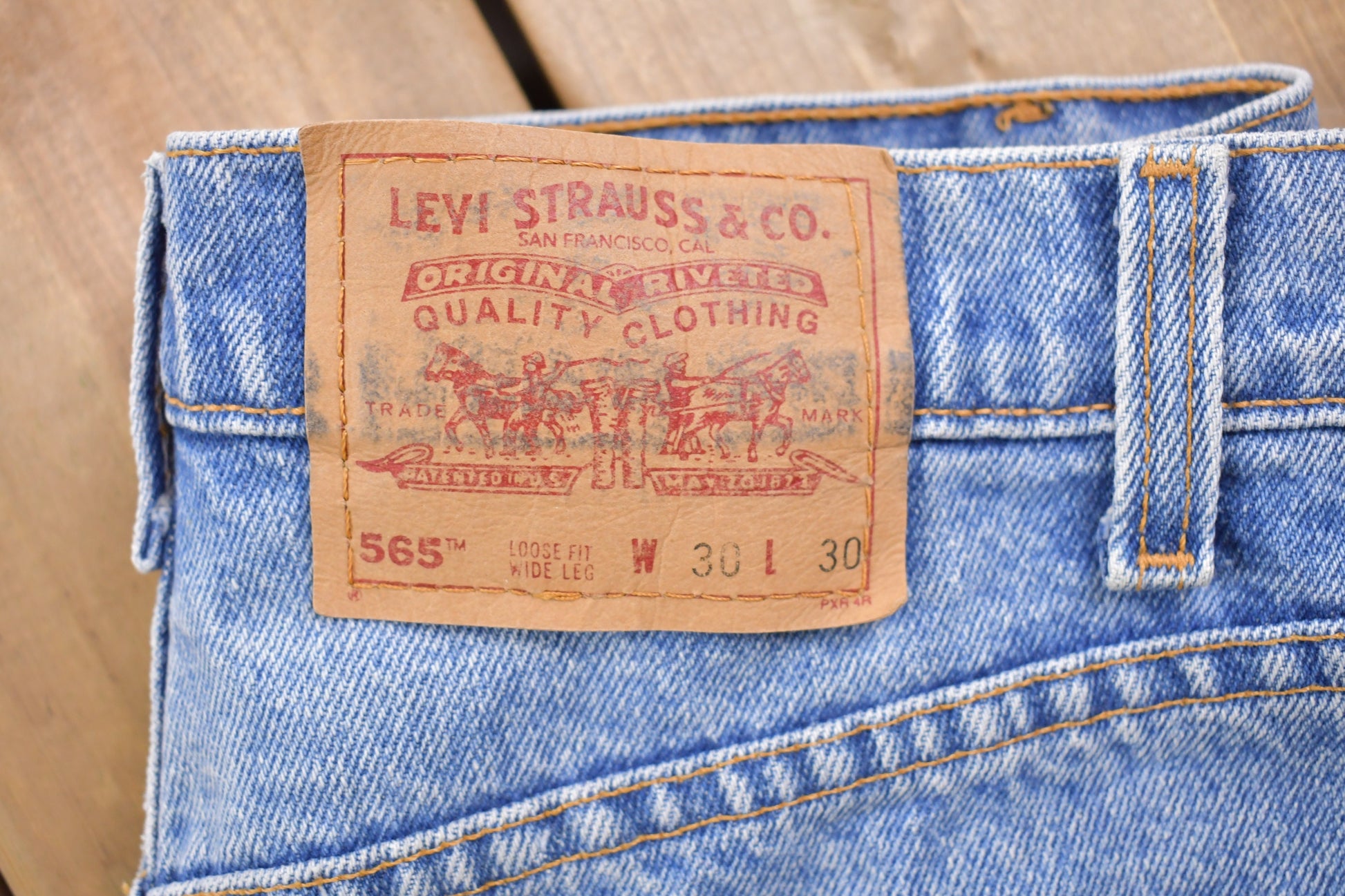 Vintage 1990s Levi's Red Tab Jeans Size 30 x 29