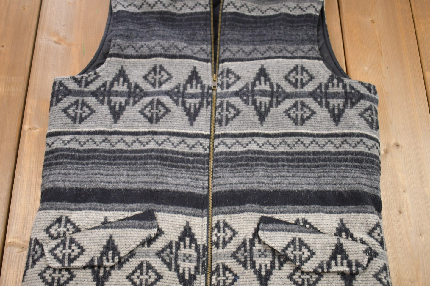 Vintage 1990sWoolrich Aztec All Over Print Full Zip Knit Hooded Vest / Vintage 90s Vest / Outdoorsman / Vintage Knit / Winter Sweatshirt