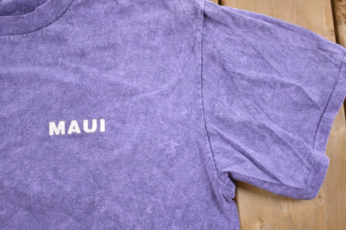 Vintage 1990s Maui World Class Soccer Graphic T-Shirt