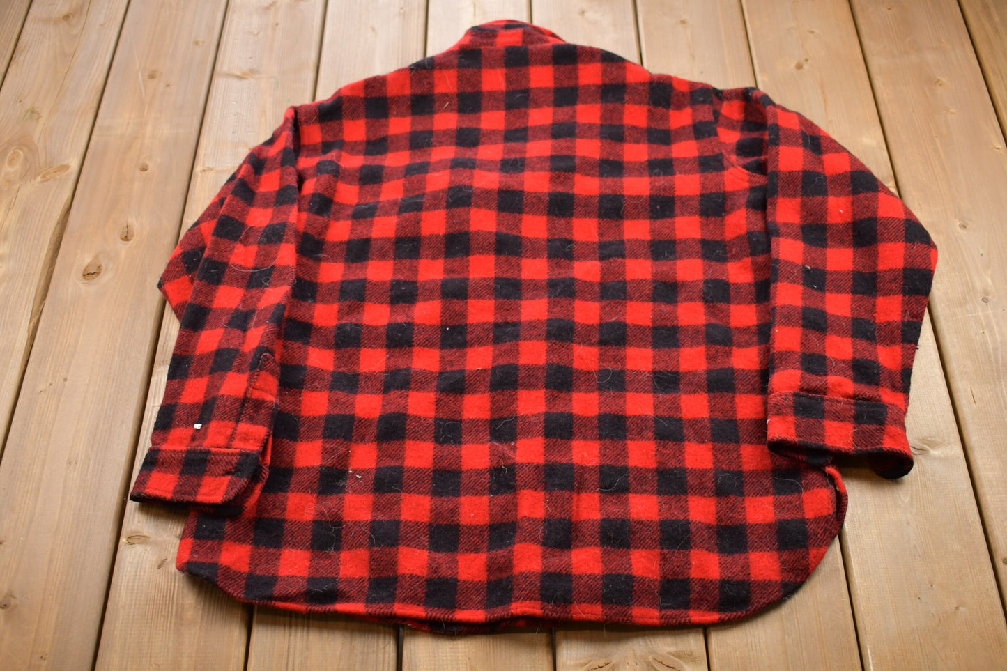 Vintage 1990s Woolrich Buffalo Plaid Button Up Shirt / 1990s Button Up / Vintage Flannel / Plaid Flannel / Casual Shirt / Formal Shirt