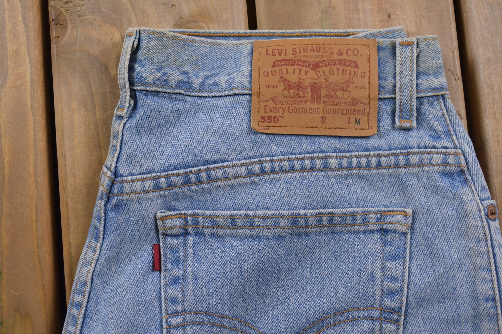 Vintage 1990s Levi's Red Tab Jeans Size 32 x 31