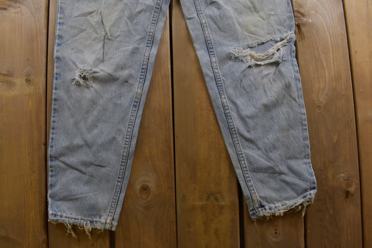 Vintage 1990s Levi's 560 Red Tab Distressed Jeans Size 28 x 29